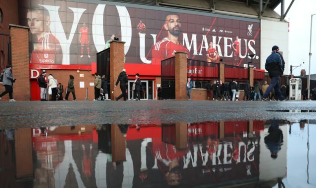 S赛直播-斯洛特确认萨拉赫下周复出，欧冠出战马赛仍存疑