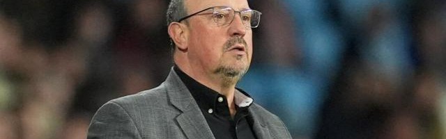 纠结许久痛下决心？塞尔塔宣布贝尼特斯下课