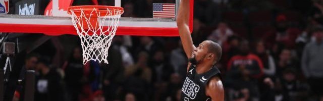 英雄联盟官网-角色球员集体手感冰凉 篮网12连胜被公牛终结